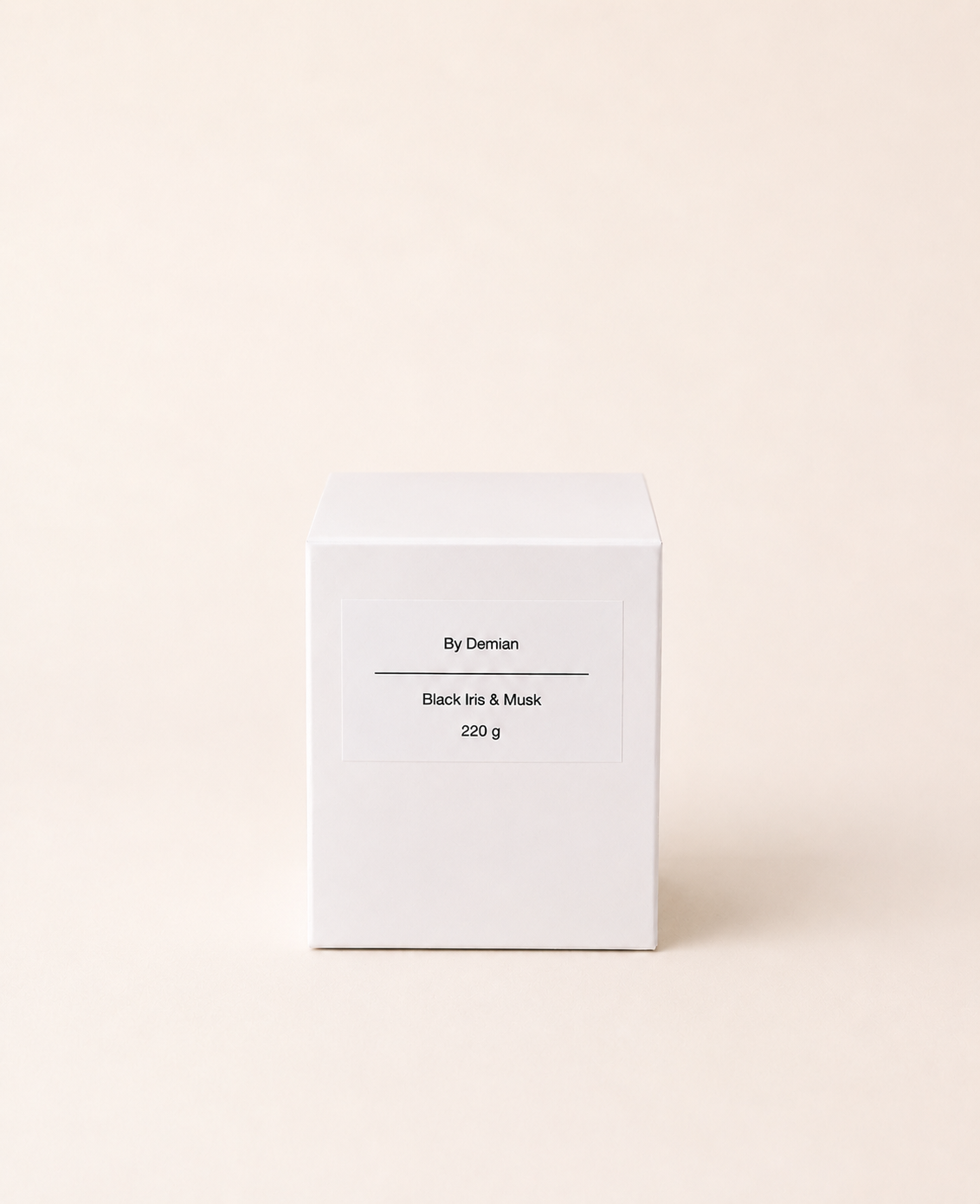 Black Iris & Musk Scented Candle