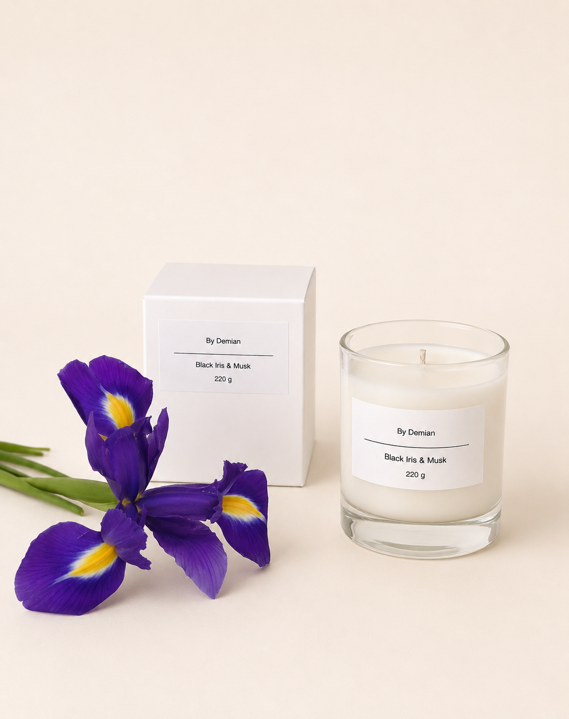 Black Iris & Musk Scented Candle